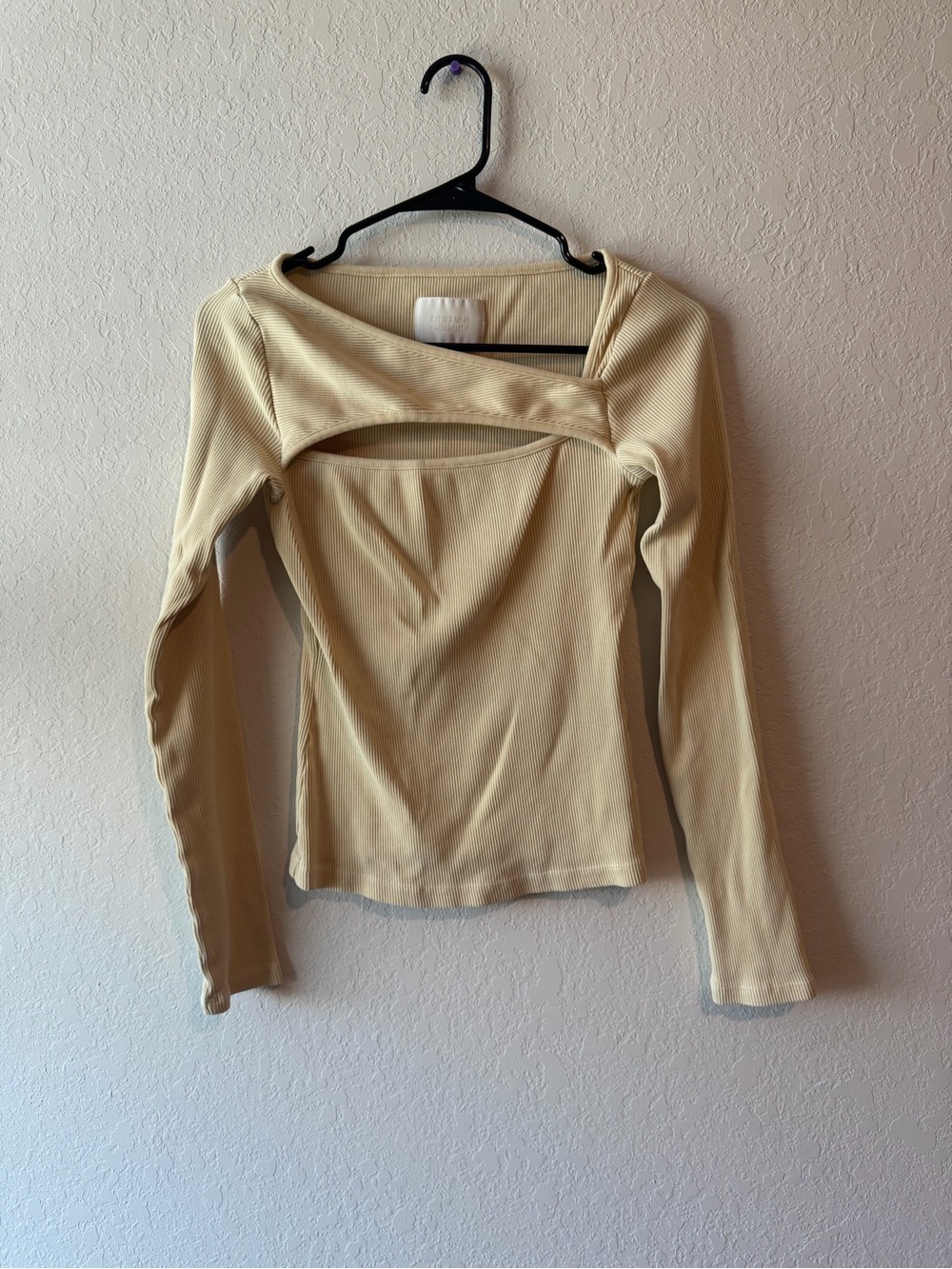 Citizens Of Humanity Cream Long Sleeve Ribbed Cutout Top